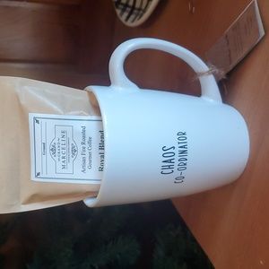 Coffee mug with coffee